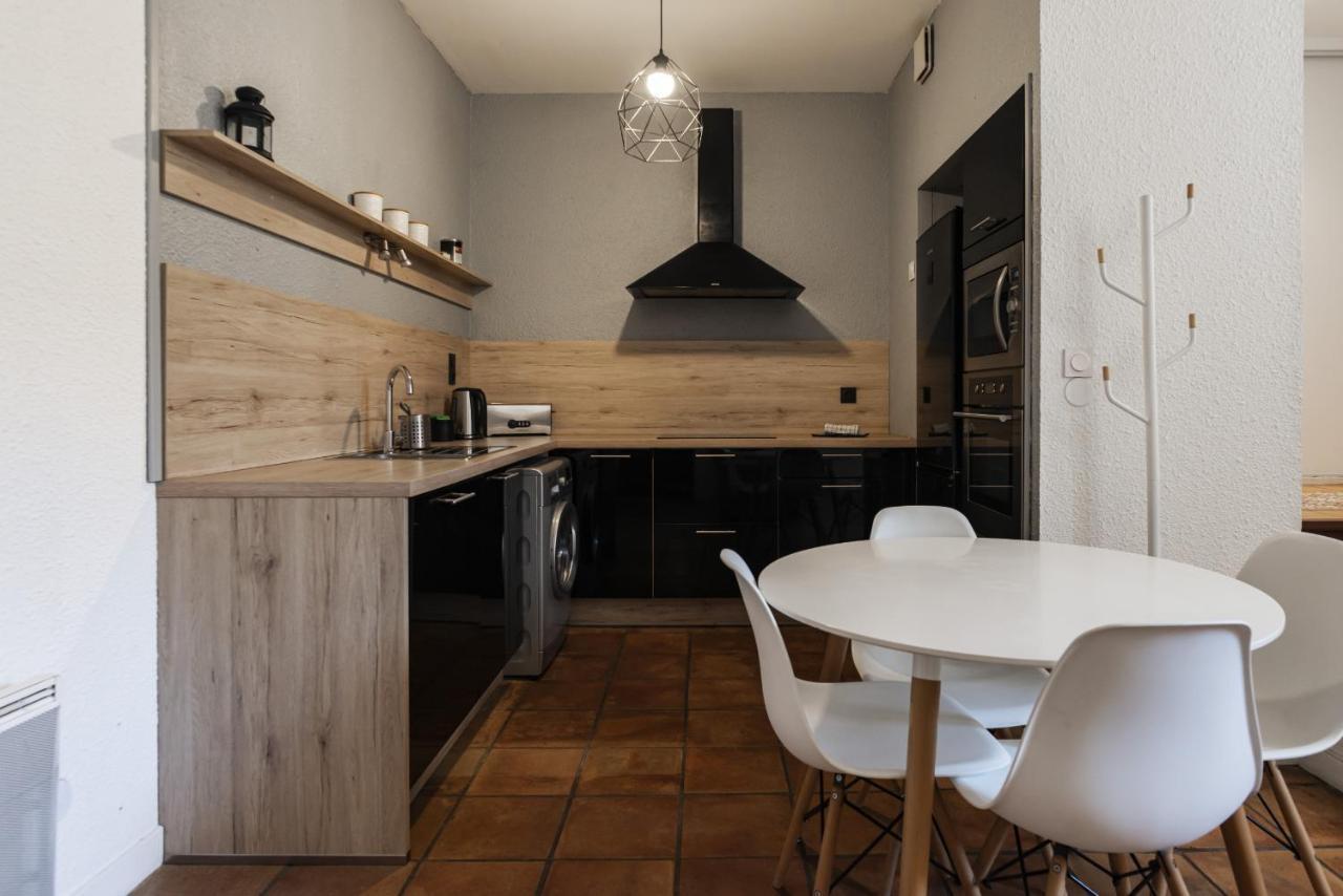 Chez Carca, Au Pied De La Cite Apartment